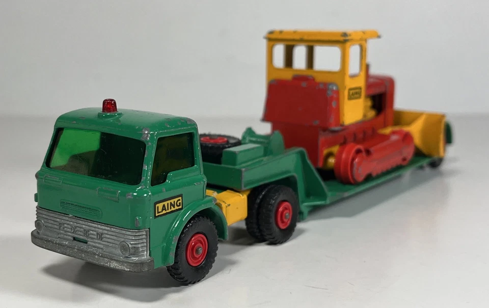 Matchbox Lesney King Size K-17 Ford Dyson Low Loader With Case Bulldozer - Image 2 of 4