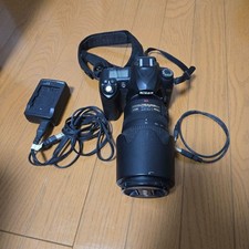 Nikon D50 Digital SLR Camera with AF-S NIKKOR 70-300mm Lens Set