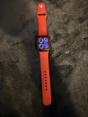 Apple Watch Series 7 41mm 32GB entsperrt Aluminium rot mit Armband sehr gut  