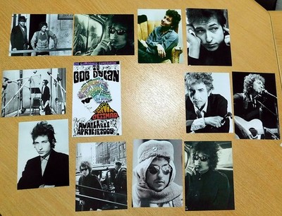 KONVOLUT 12 FOTOS BOB DYLAN 11X15 CM UND MEHR ODER WENIGER GLÄNZEND REPRODUKTIONEN