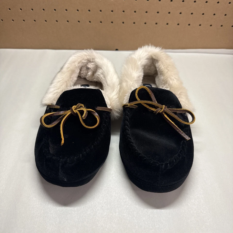 Chaps Women’s Black Velour Faux Fur Slip On Slippers Size US 6.5 — 7.5 - Image 2 of 4