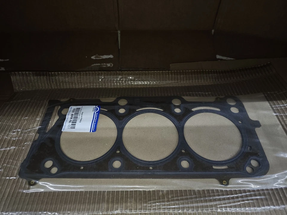 正品 Mopar 气缸盖垫圈右侧 68284904AA — 第 3/3 张图片