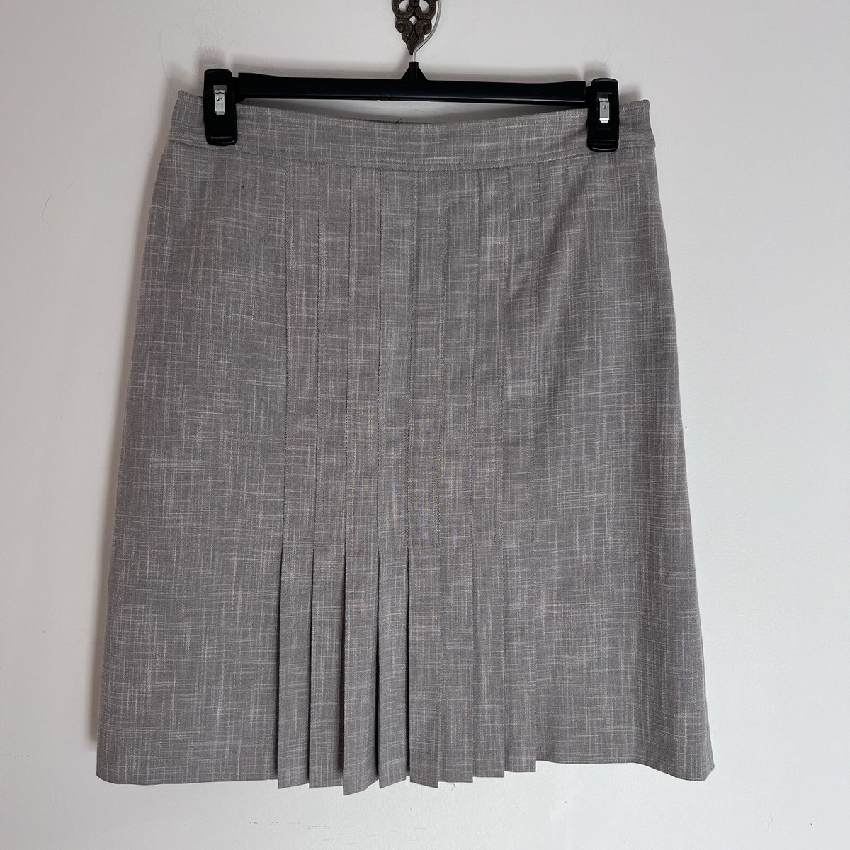 Madison Studio Pleated Mini Skirt Gray Lined Women's Size