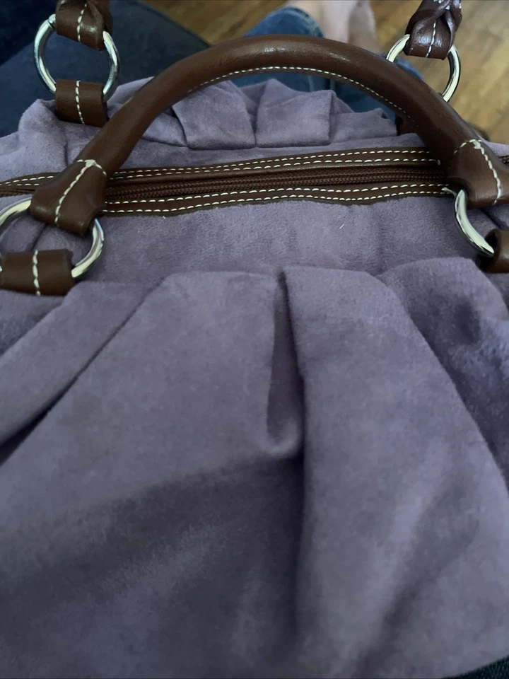 Bolso Tommy Hilfilger púrpura con dos asas marrones Foto 2 de 2