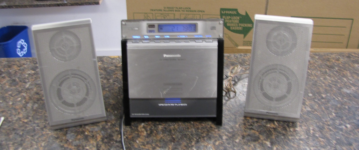 Panasonic CD Stereo System SA-EN17 With 2 Speakers SB-EN17, Silver