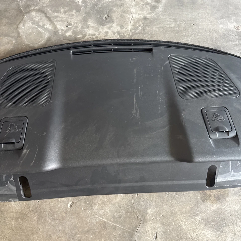 2024-2025 FORD MUSTANG GT PLATAFORMA TRASERA ESTANTE PAQUETE BANDEJA MOLDURA CUBIERTA PANEL OEM Foto 4 de 4