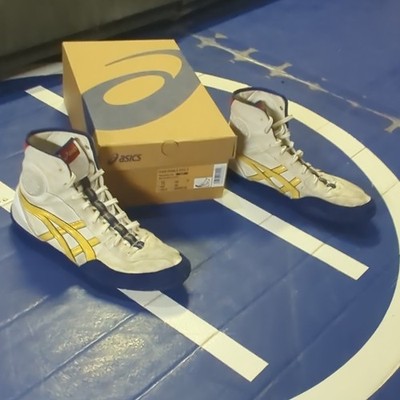 ASICS Dan Gable EVO 3 Wrestling Shoes White/Rich Gold Men's US 12 EU 46