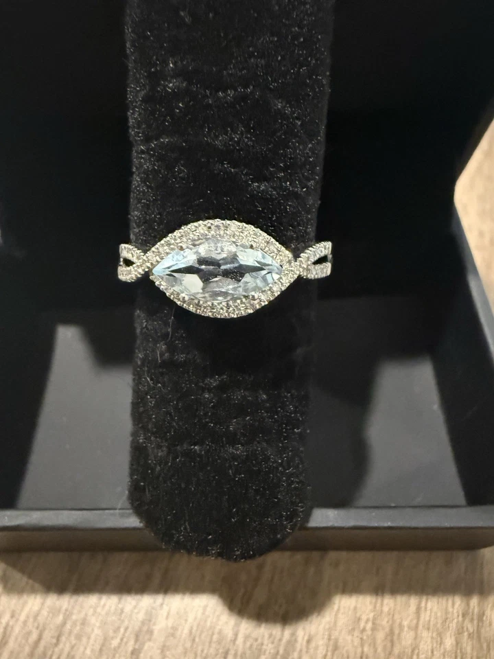 Anillo LeVian Aguamarina y Diamantes 10K Rosa Foto 2 de 4