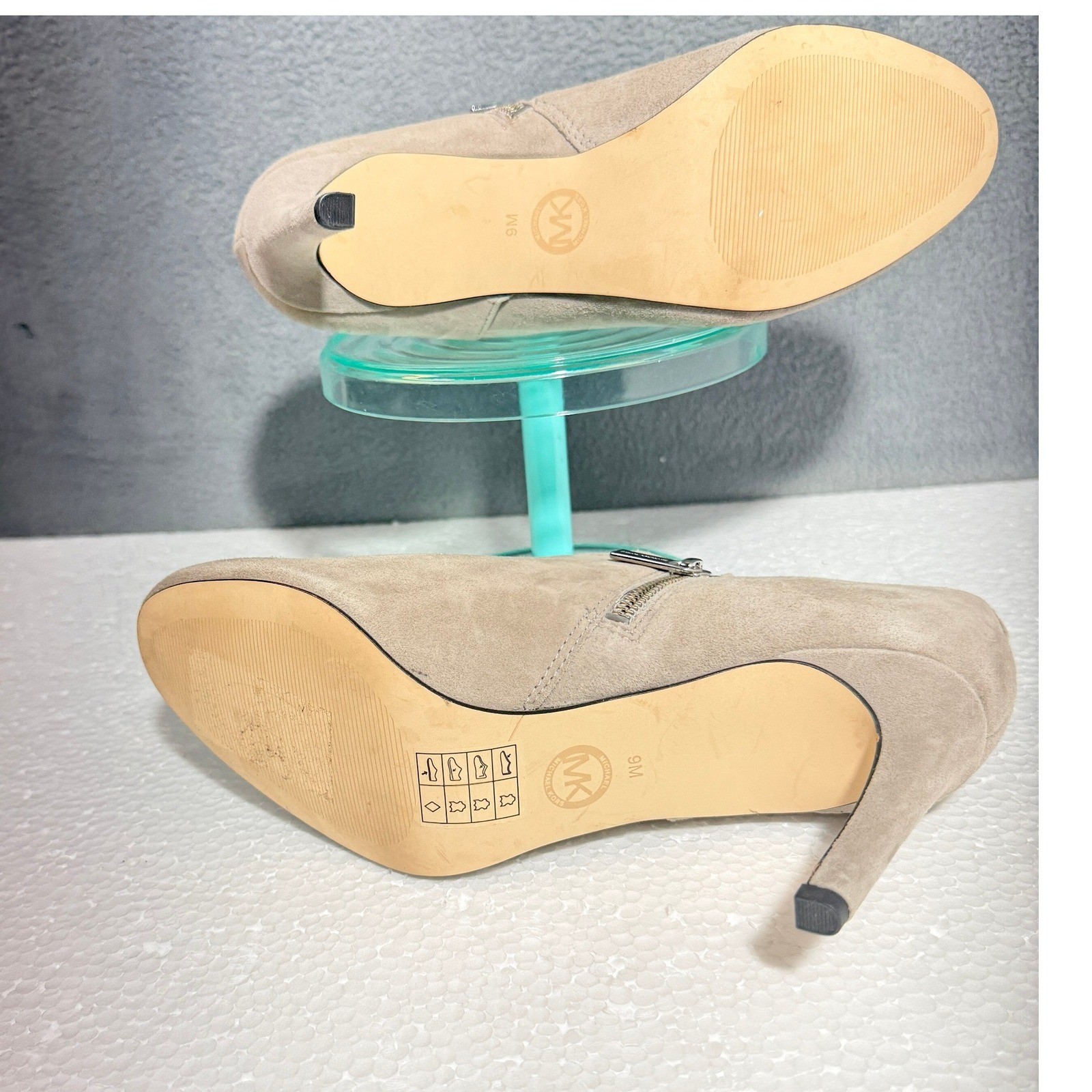 Michael Kors Suede Ankle Booties Heels Beige Taupe Side Zip Womens 9M thumbnail 10