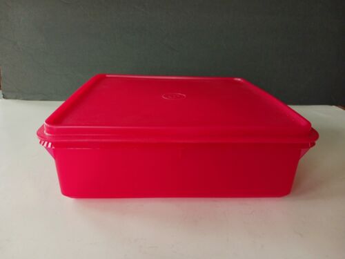 New Never Used Tupperware Snack & Meal Storage Square Container 514 with Lid - Picture 1 of 9