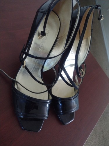 Escada strappy pointed high heel sandals 40 9 US black patent leather open toe - Picture 3 of 18