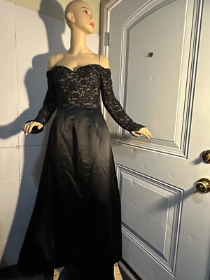 Bob Mackie Boutique black dress with lace size preowned