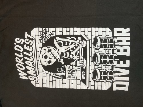 WORLD’ S SMALLEST DIVE BAR SHIRT PUB BEER BLACK MEN’S L