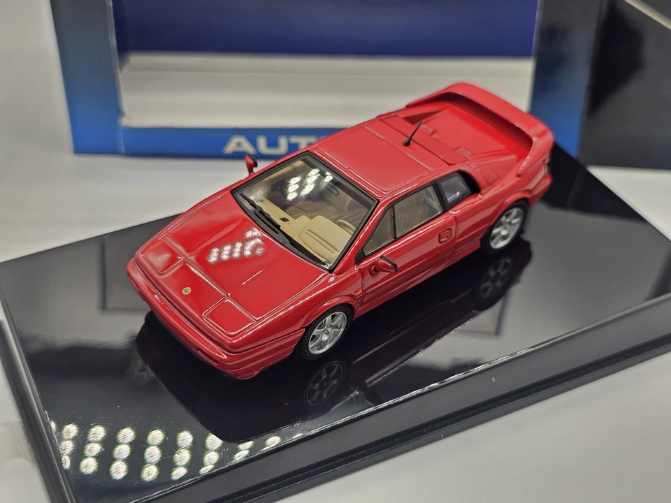 Lotus Esprit V8 1996 Rosso 1:43 AutoArt In Box - Immagine 2 di 3