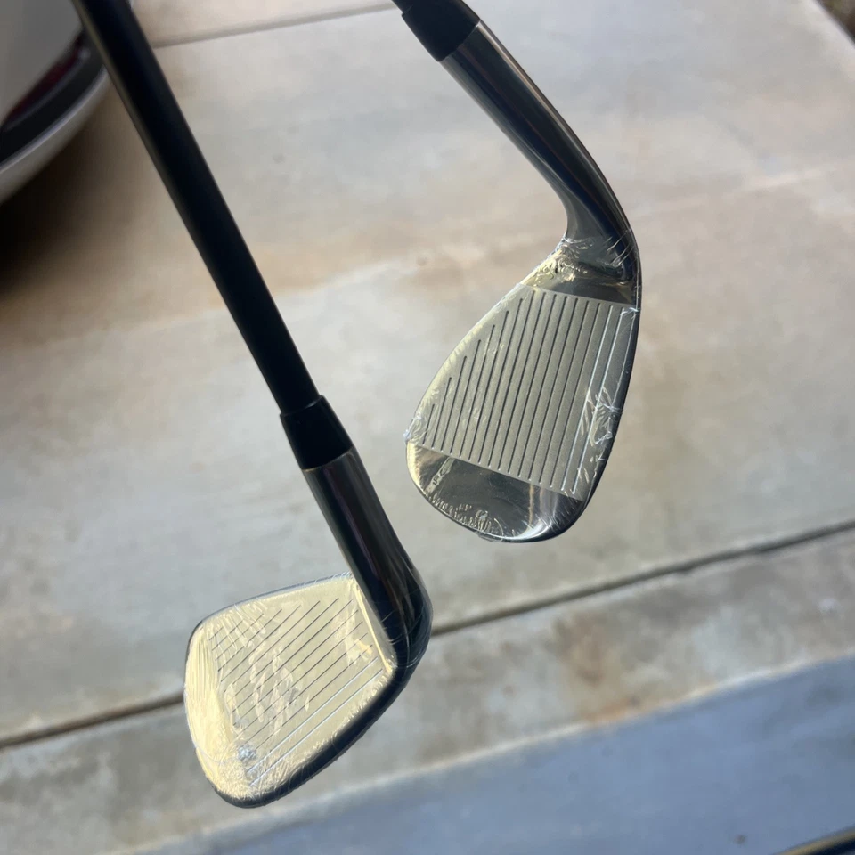 powerbilt Ex-550 Pitching Wedge and Sand Wedge Right Handed - Image 3 of 4