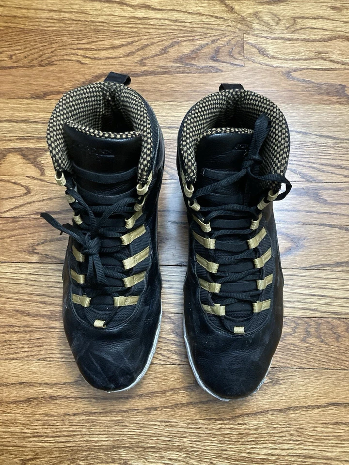 15 码 Air Jordan 10 TD Mid 黑色金属金色耐克足球钉 CQ2073-004 — 第 3/4 张图片