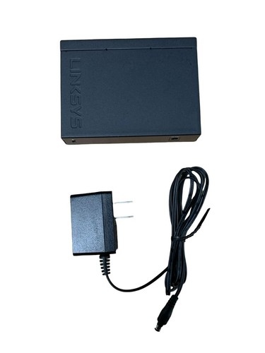 Linksys - 5 Port Gigabit Ethernet Switch - Black/Blue - SE3005 - VG READ