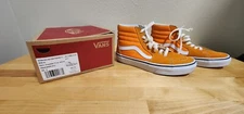 Size 5 - VANS Sk8-Hi - Dark cheddar/True white
