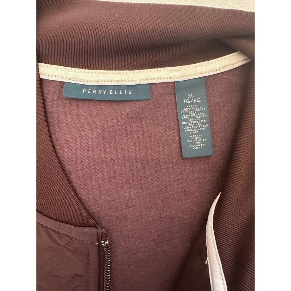 Perry Ellis Plum MENS Essential Vest Size XL Full Zip - Image 3 of 4