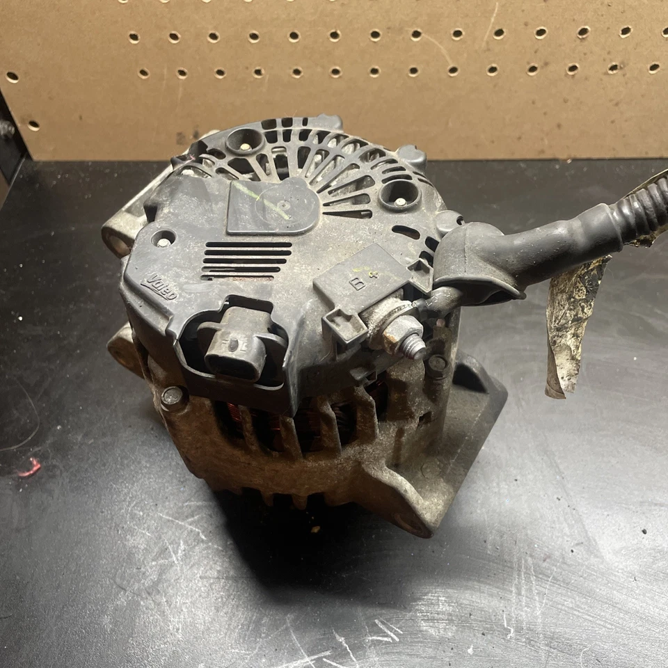 Alternador usado compatible con: Chevrolet Equinox 2011 2,4 grado A Foto 4 de 4