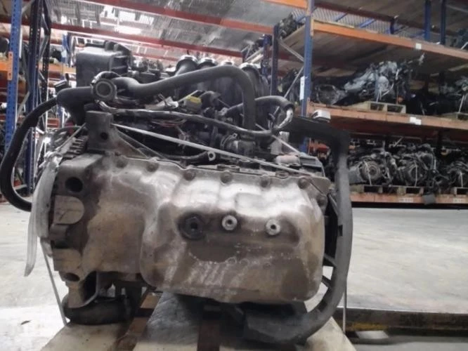 Moteur CITROEN C4 1 PHASE 1 00000135HF - Photo 2/4