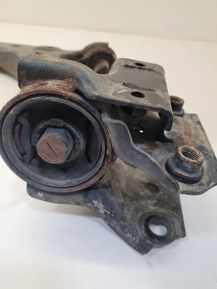 Braço de controle inferior esquerdo dianteiro para driver Honda CR-V 2015-2016 LH 51360T1WA55  - Imagem 3 de 4