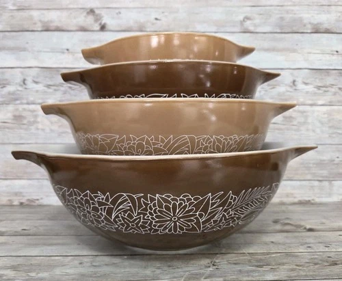 Vintage Pyrex Woodland Brown Cinderella Nesting Bowl Set 441-444