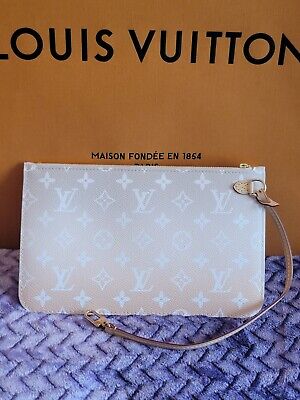 BY THE POOL MIST BRUME MINI POCHETTE LOUIS VUITTON LIMITED EDITION