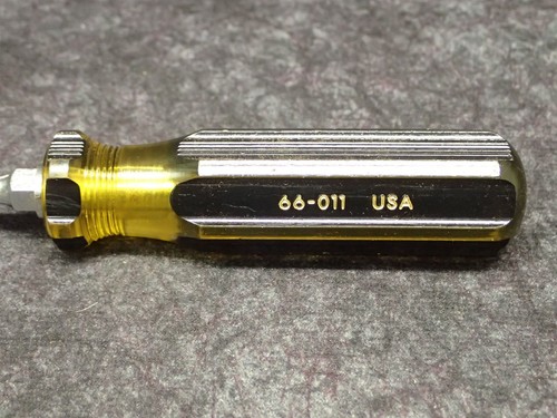 Stanley 66-011 1/4" Tip x 6" Shaft 100 Plus Standard Slotted Screwdriver (BN142) - Picture 2 of 2