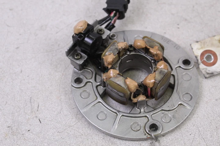 Yamaha YZ250F 2001 estator magnético Foto 2 de 4