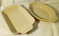 Set of 2 Well Equipped Kitchen Small Casserole Dishes Yellow Oval Red Rectangle