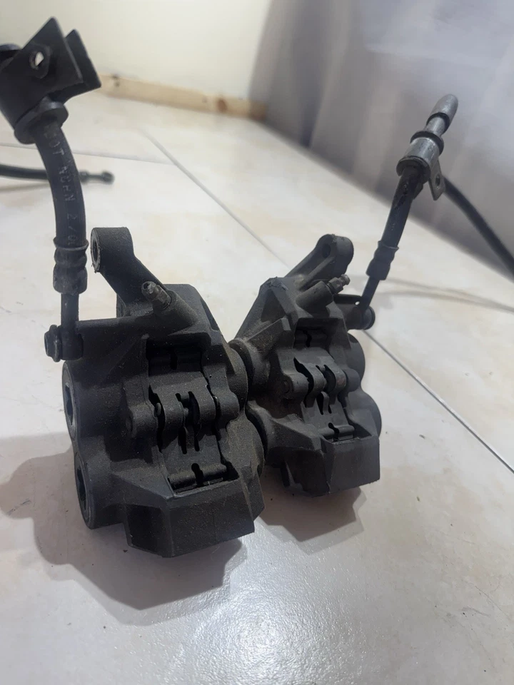 Cailpers de freno delanteros Yamaha R6 2003-2005 Foto 4 de 4