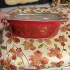 Vintage Pyrex Promotional Golden Poinsettia Dish 045 2.5 QT w Lid