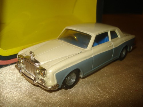 CORGI TOYS Ancienne Rolls-Royce Silver Shadow "Golden Jacks" en Boîte - Photo 2/7