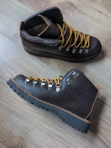 Danner Womens Mountain Light Cascade Womens 7 5 Brown Gore Tex Gtx Ebay