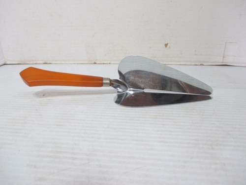 Vtg. Butterscotch BAKELITE Pie Dessert Server 45 Degree Angle Spatula Kitchen - Picture 4 of 12