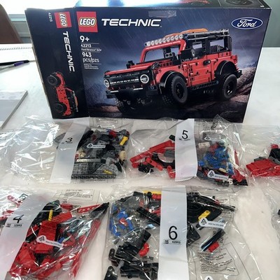 LEGO Technic Ford Bronco SUV (42213) New Open Damage Box