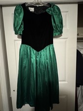 Vintage Gunne Sax dress in emerald green satin black velvet bodice puff sleeves.