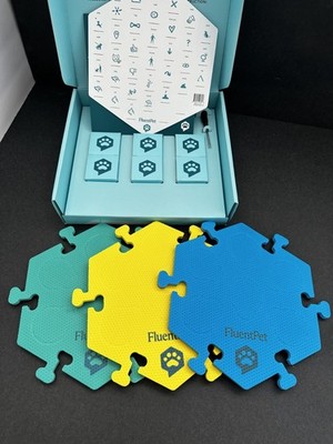 FluentPet Get Started Kit   6 Buttons + 3 Tiles   Used in Excellent condition
