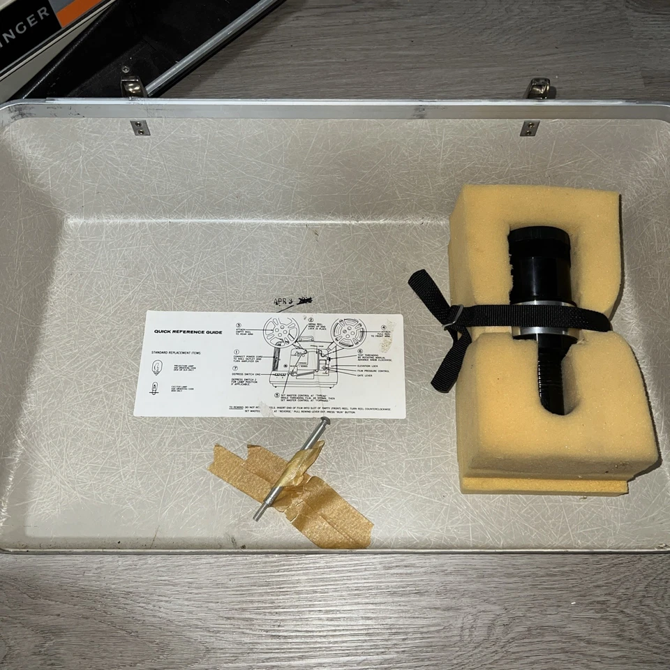 Vintage Antique Singer Graflex 16 Sixteen Projector 1015AR with Lens - Image 3 of 4