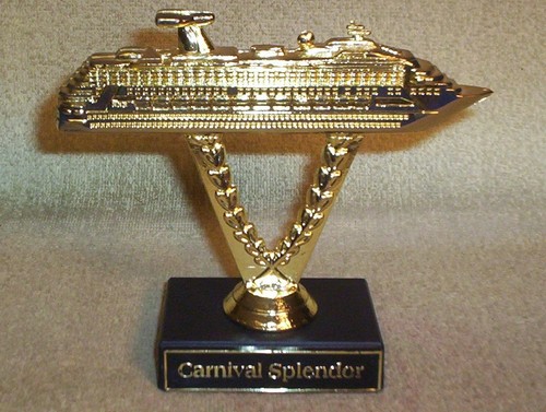 CARNIVAL SPLENDER CRUISE SHIP GOLD PLASTIC TROPHY/DISPLAY PIECE STATUE ...