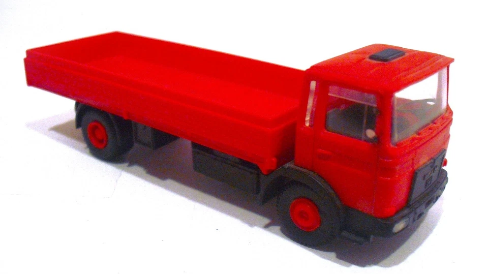 Wiking 511 HO 1:87 Scale MAN Truck - Image 2 of 4