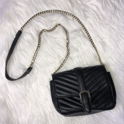 chain black purse