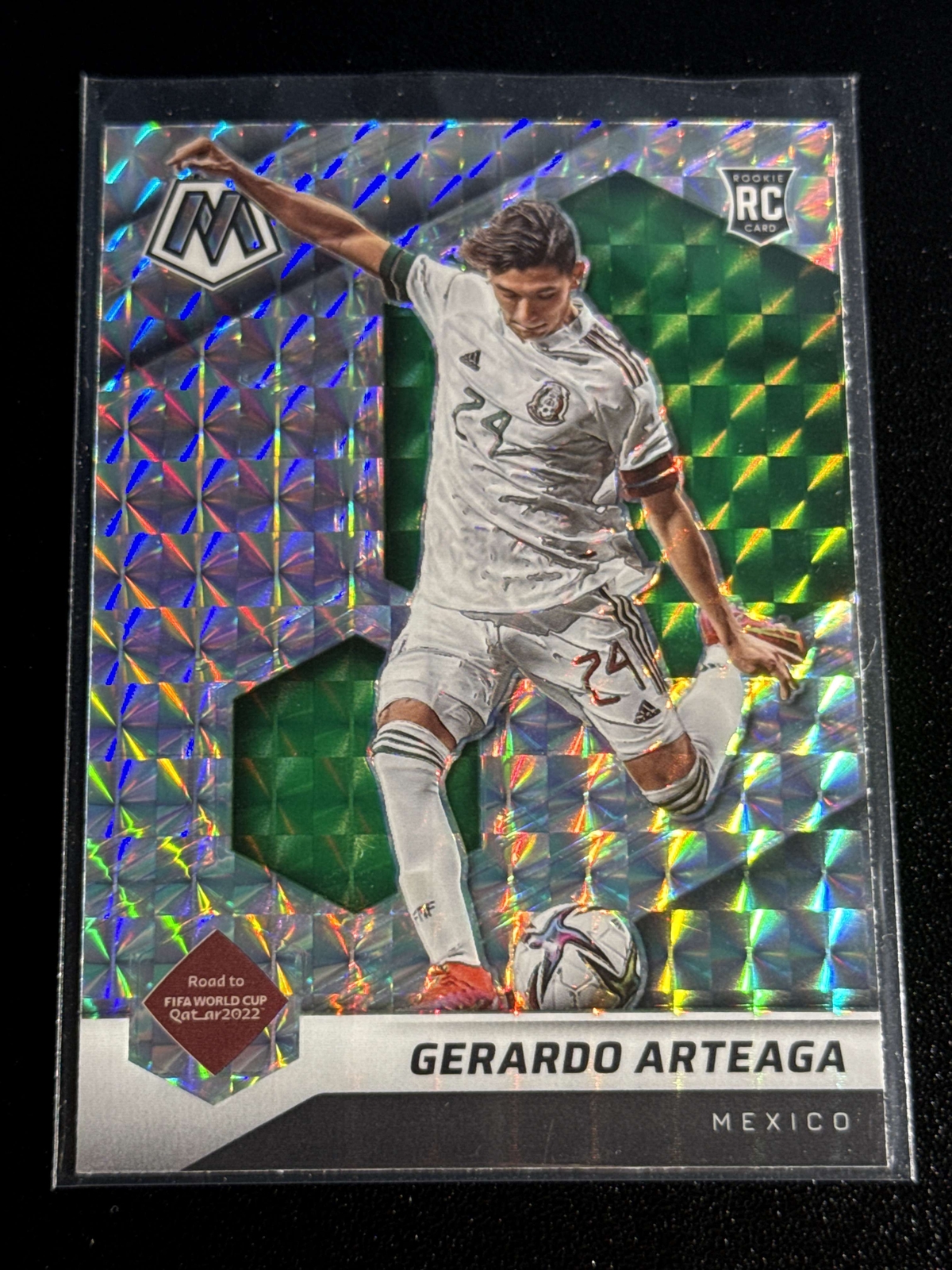 2021-22 Panini Mosaic World Cup #78 Moises Caicedo Rookie Silver Mosaic Ecuador