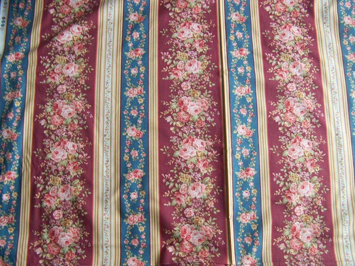 Coupon Tissu Fleurs Et Rayures 62x68 Cm - Coton Multicolore, Fabriqué En France