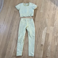 Offline By Aerie 2pc Activewear Set Size M Cropped Shortsleeve Compression Style