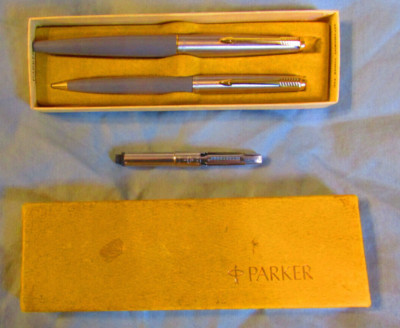 Parker Gold Arrowmark Brushed Steel & Gray Pen & Mechanic/Pencil Set W/Accessary