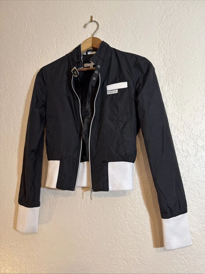 Chaqueta blanca y negra SOLO MIEMBROS años 80. Talla XS Regalo para ella (¡o para ti!) Nuevo sin etiquetas  Foto 2 de 4