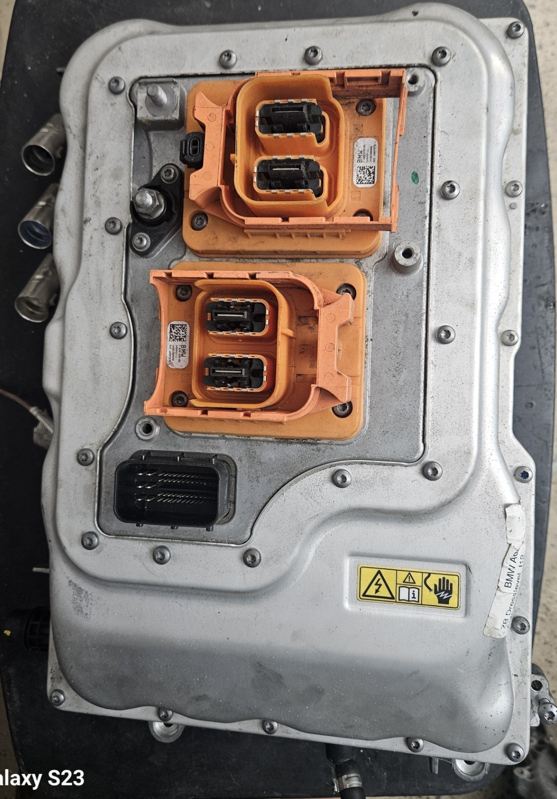 BMW i8 2014-2016 Dc dc converter