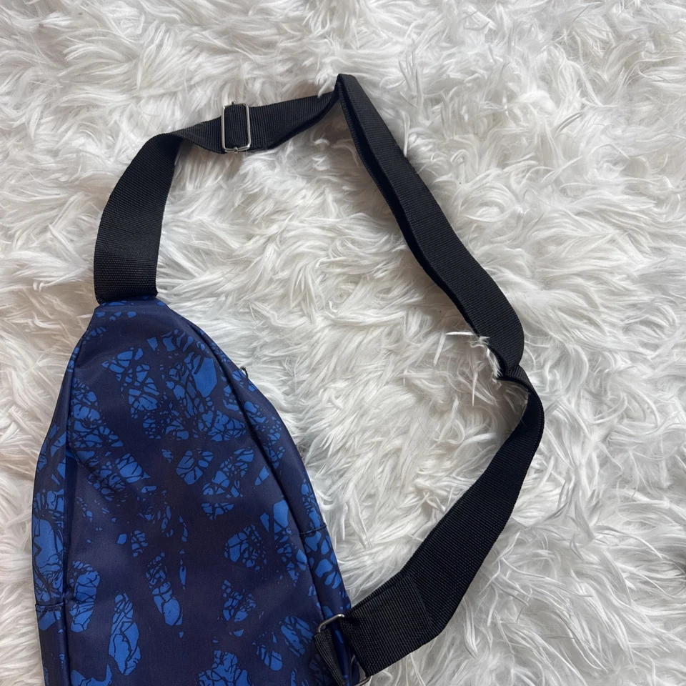 Nike Unisex Bolso Bandolera Mochila Escuela Bolso de Hombro Azul Gráfico Nuevo Foto 4 de 4